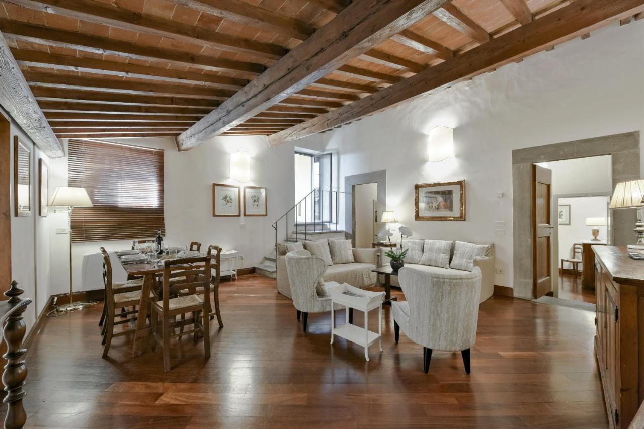 Buonarroti Big With Terrace In Oltrarno Florencia